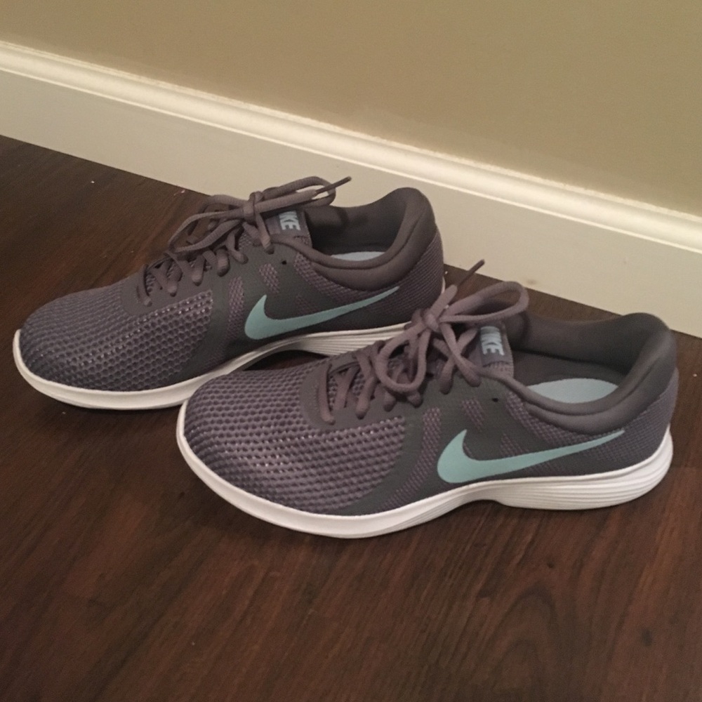 Woman’s Nike sneakers